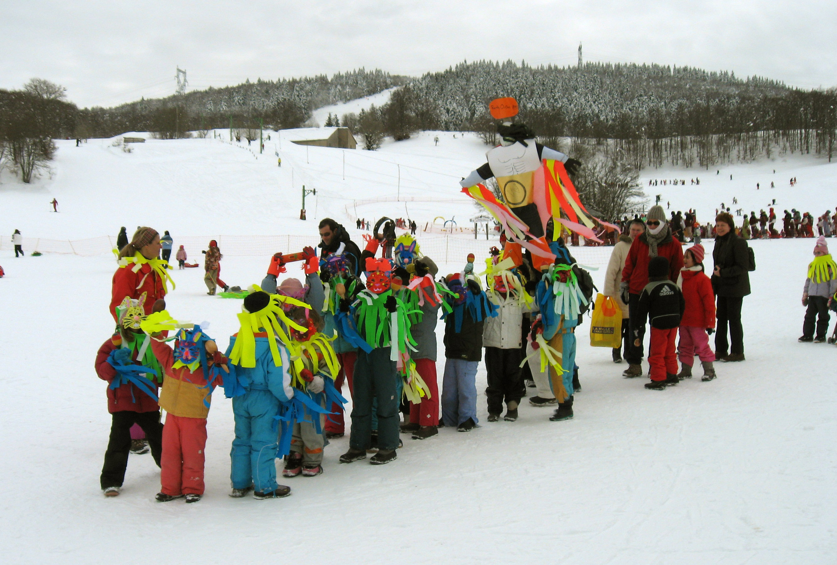 Groupe d&#039;enfants déguisés