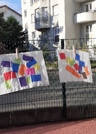 Création artistique d&#039;enfants lors de la grande lessive