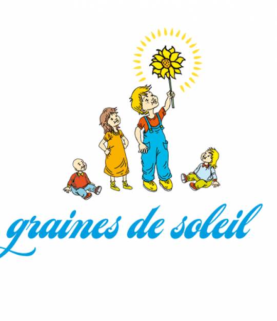 Graines de Soleil est une micro-crèche située à Saint-Cyr-aux-Monts-d'Or Logo de la micro-crèche Graines de Soleil : des enfants d'âge différents jouent et regardent un tournesol lumineux
