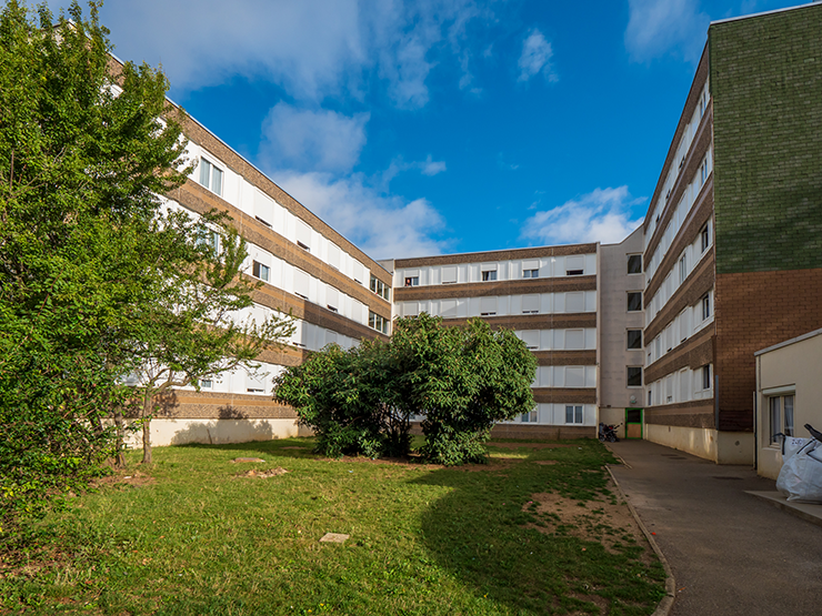 vue du CADA côté intérieur / parc