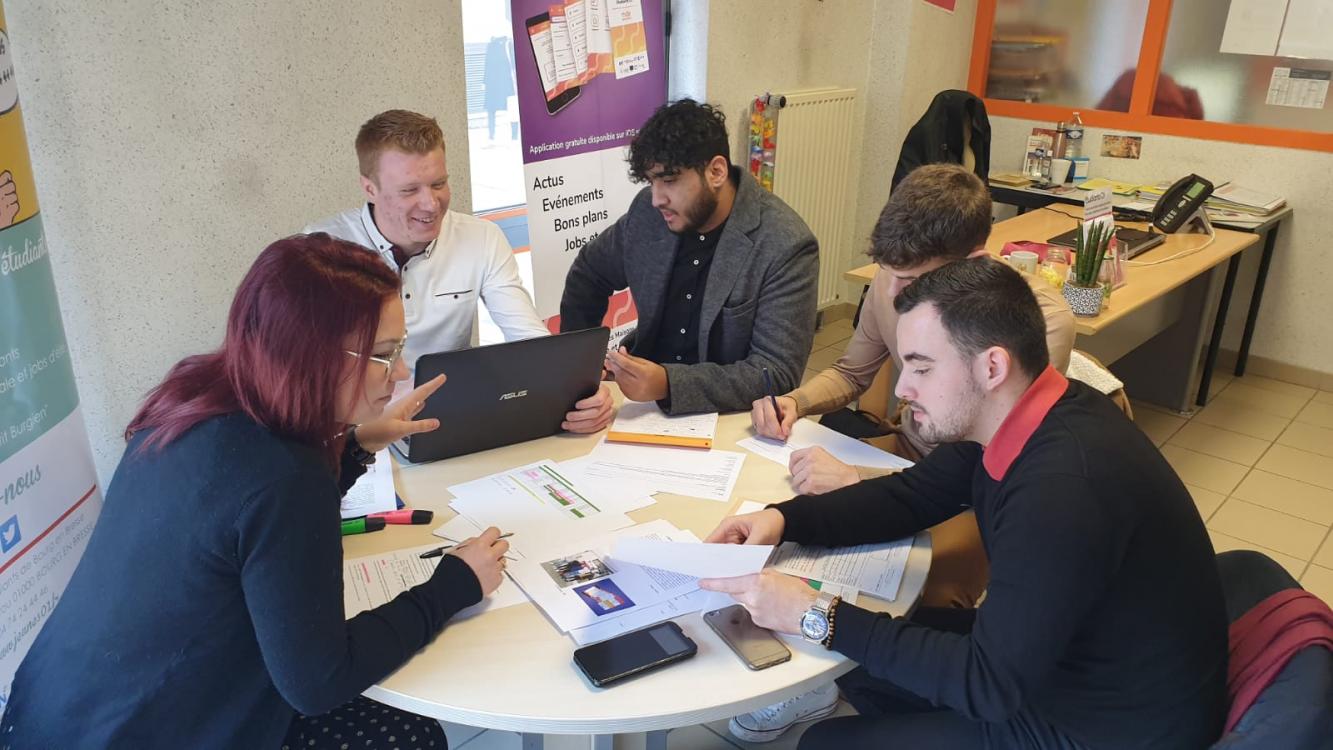 La MDE et les étudiants de l’EGC CENTRE-EST en plein ‘’ brainstorming 